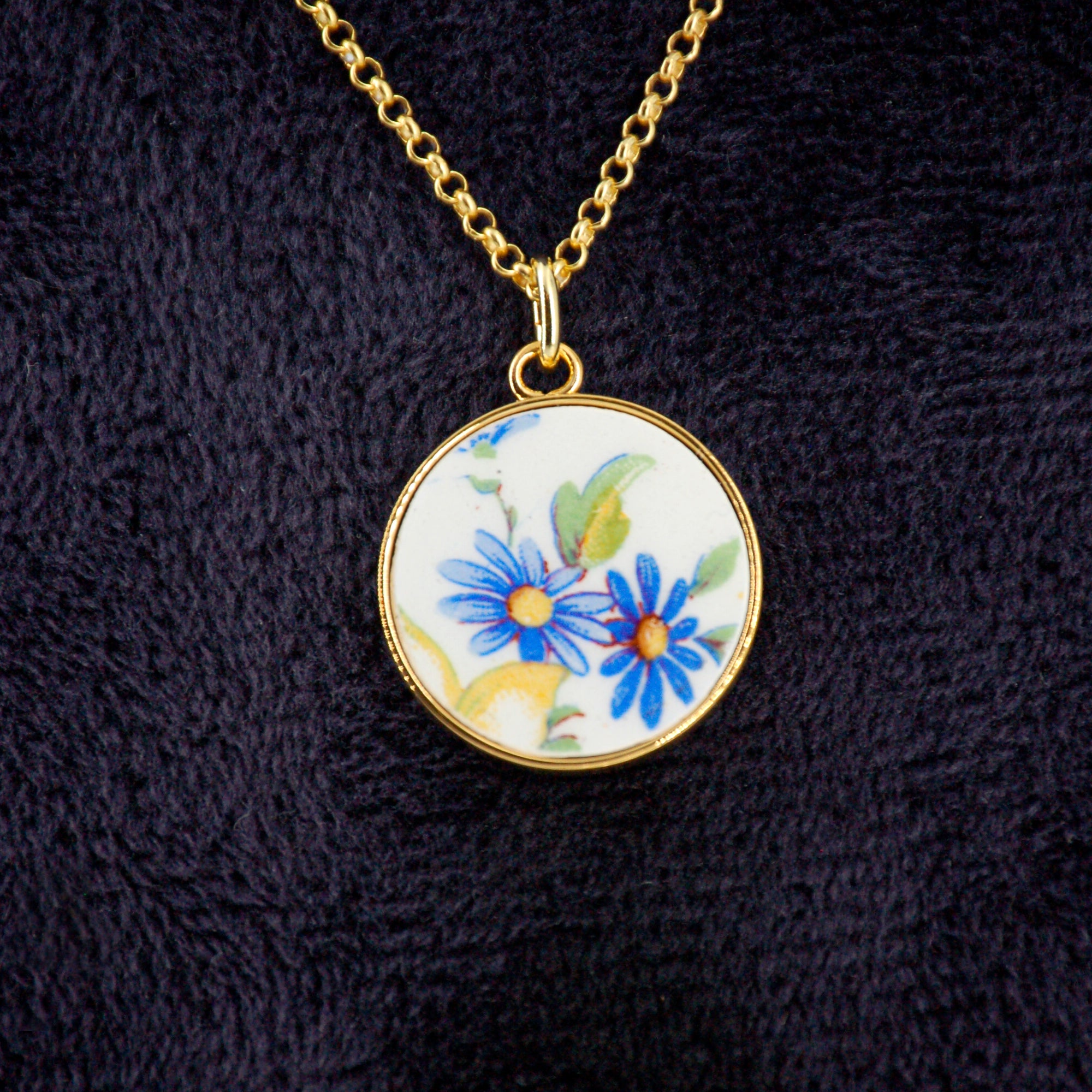 Pendentif "Petites fleurs bleues", finition or