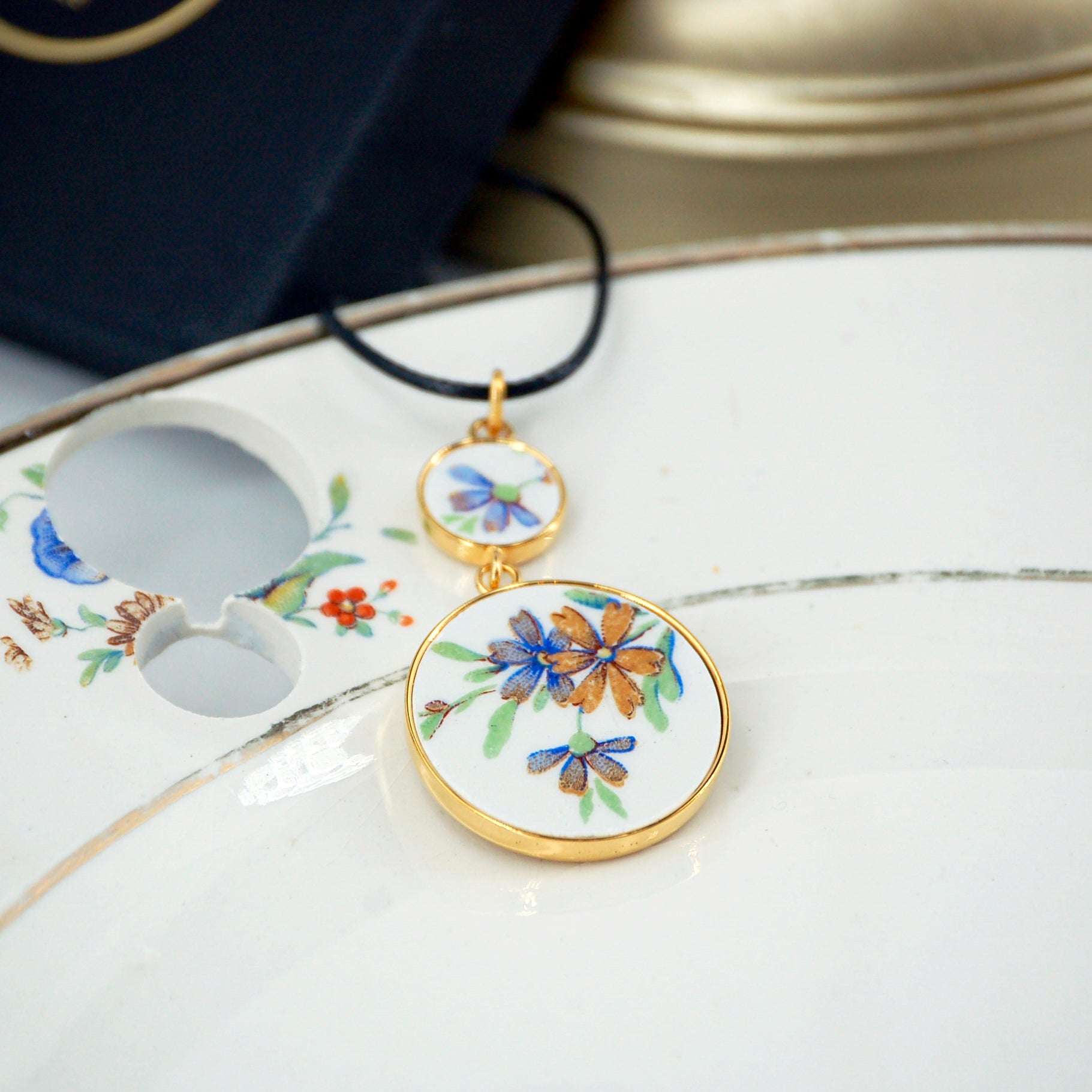 Pendentif "Petites fleurs", finition or