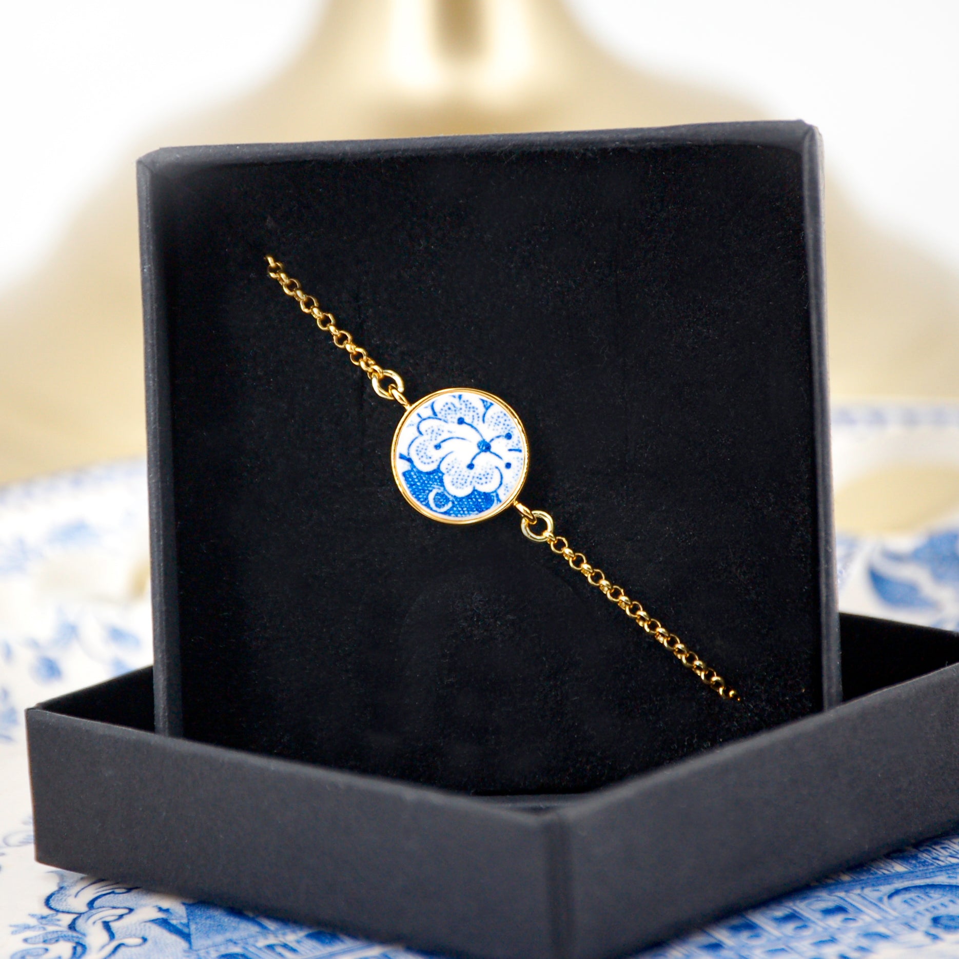 Bracelet ajustable "Fleur bleue"