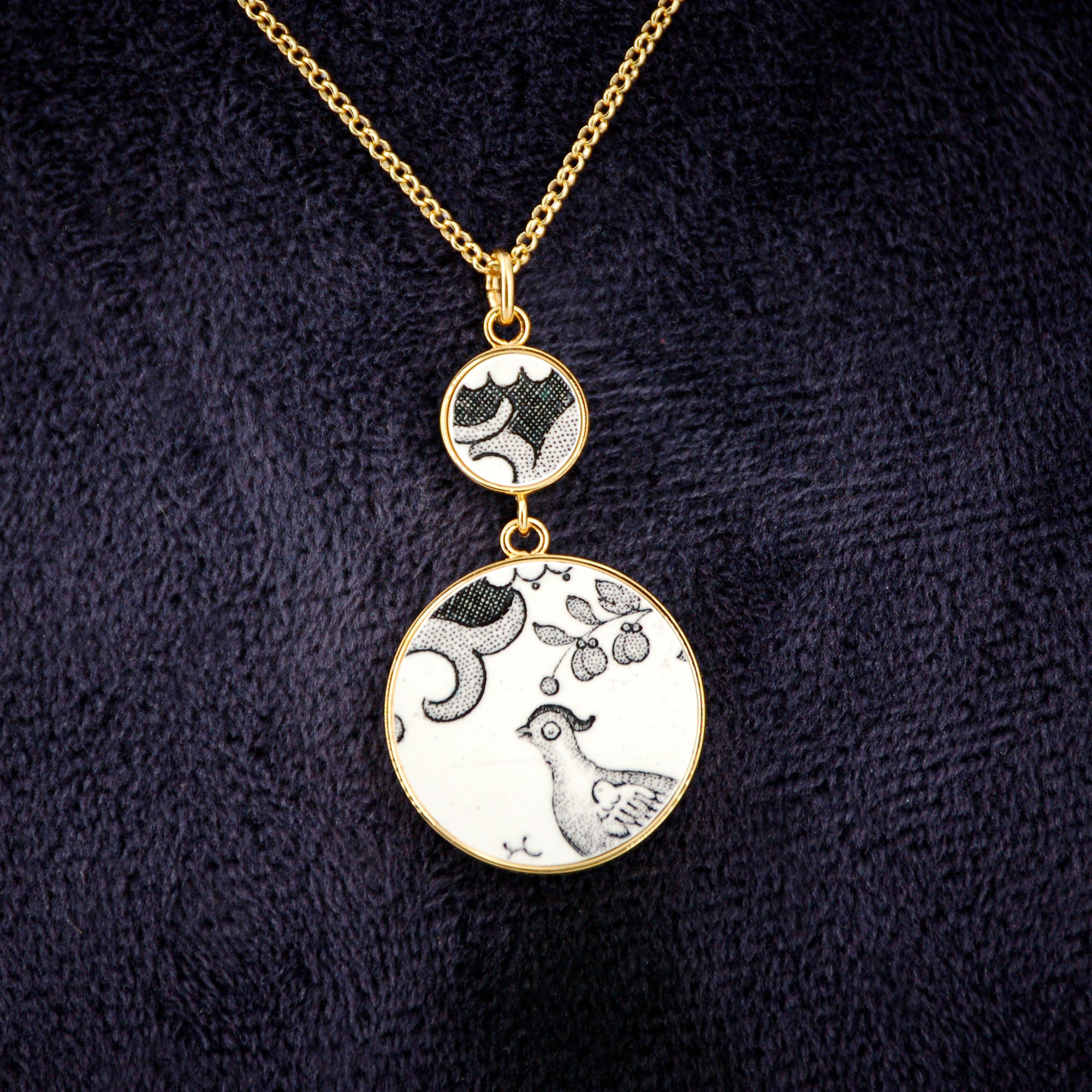 Pendentif "Petite poule d'eau", finition or