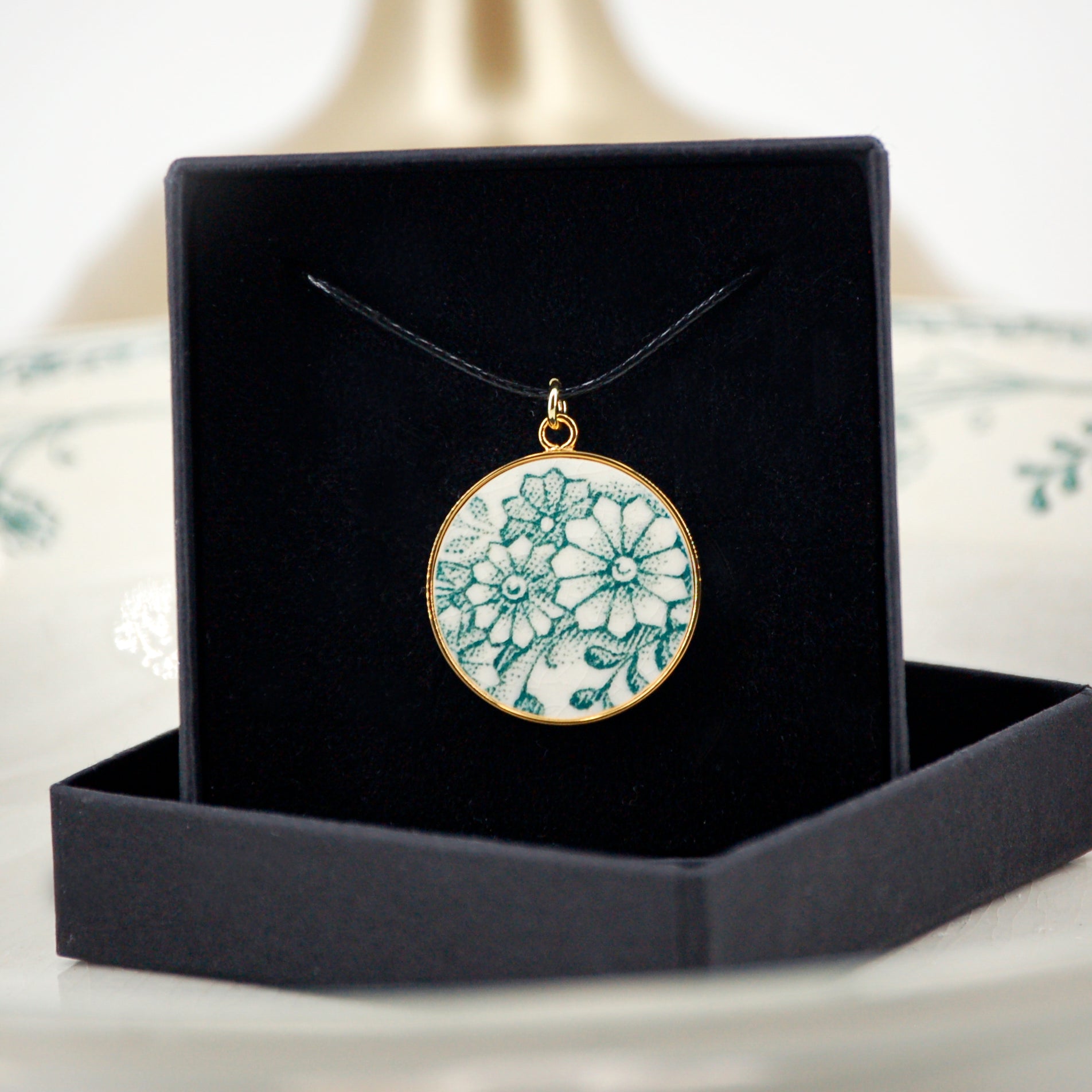 Pendentif "Fleurs vertes"