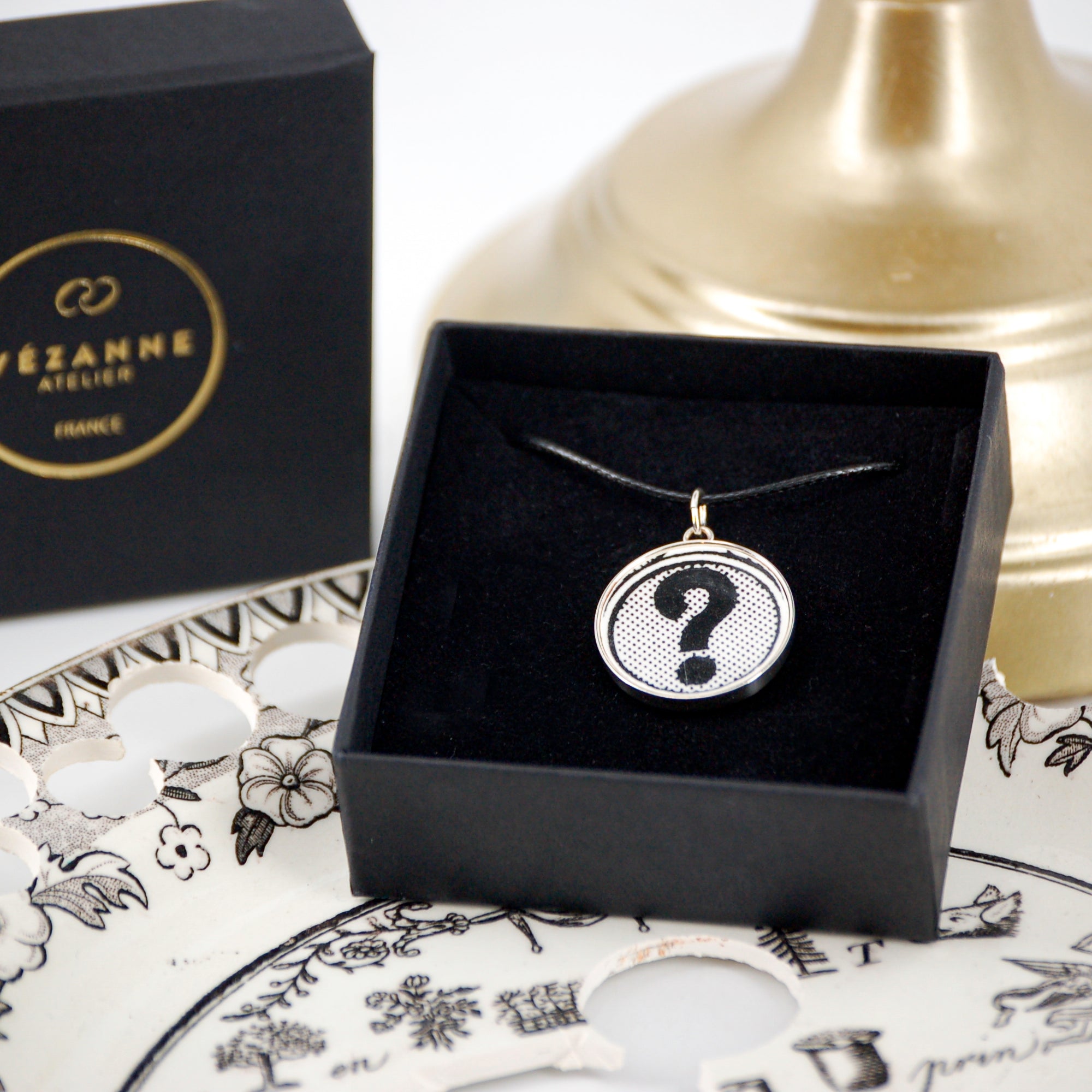 Pendentif "Point d'interrogation", finition argent