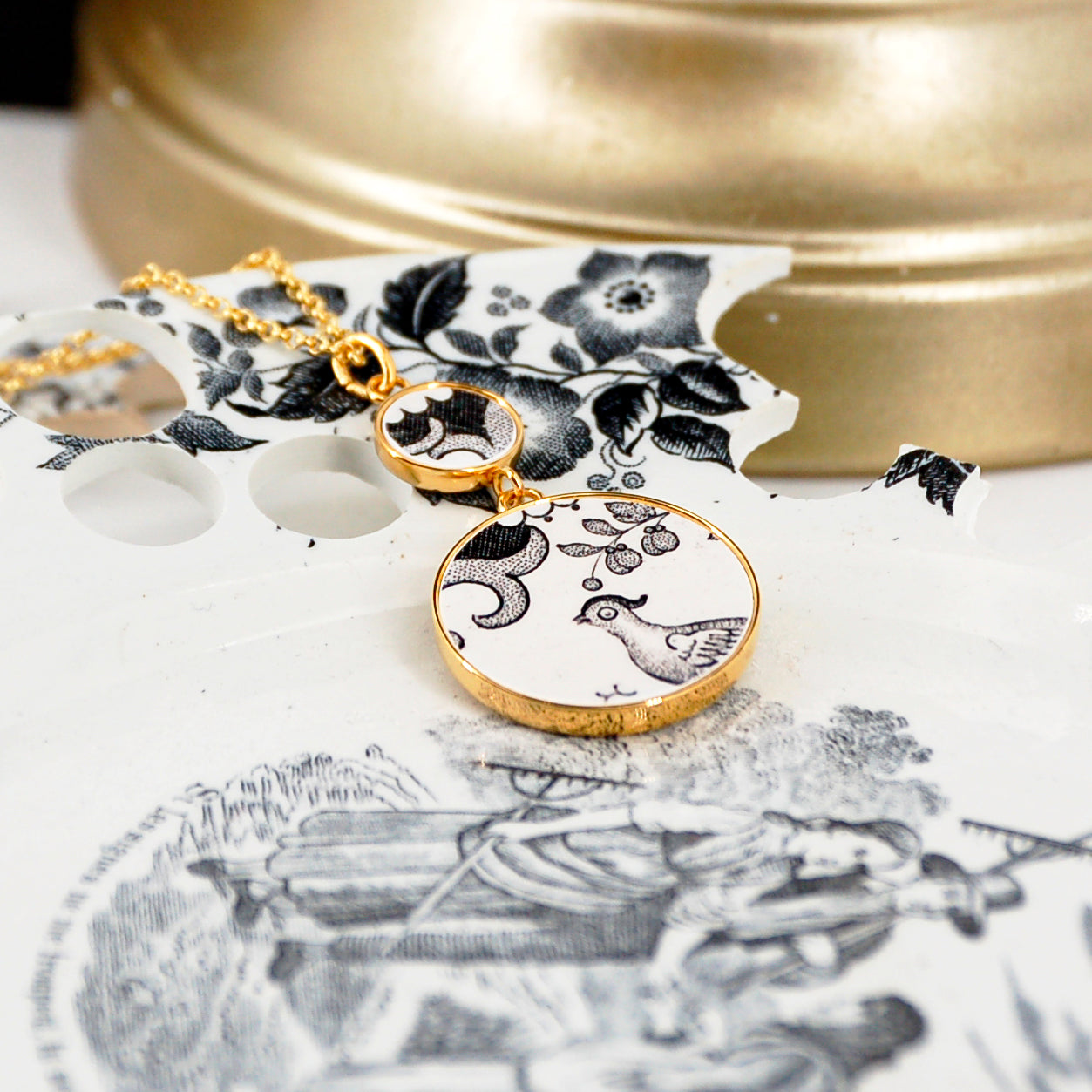 Pendentif "L'oiseau du paradis", finition or