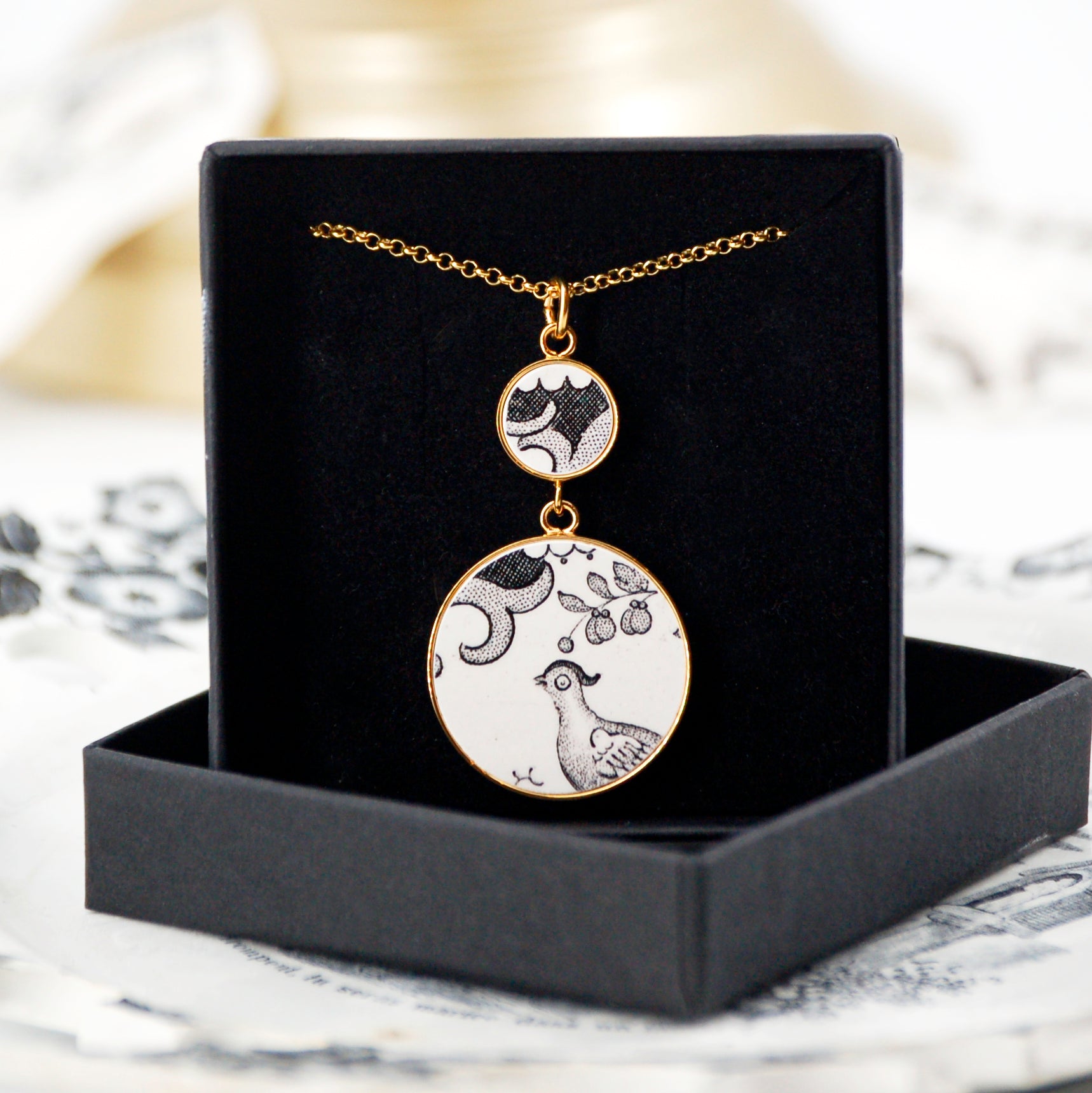 Pendentif "L'oiseau du paradis", finition or